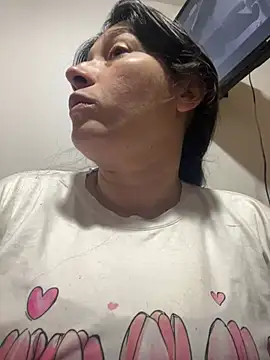 andreaisis2 online show from 04/25/26, 07:11