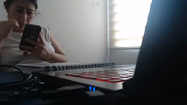 andreaisis2 online show from 05/29/26, 05:08