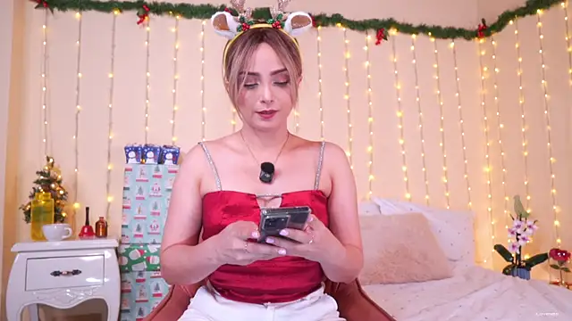 annie22love online show from 12/20/25, 10:01