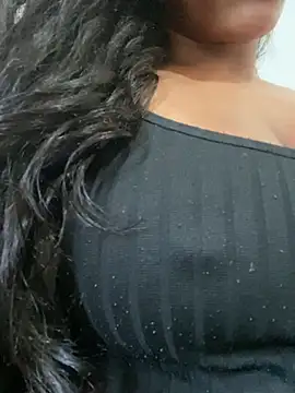 Snapshot of bea3liz chatting on 12/19/24, 06:12 bea3liz online show from 12/19/24, 06:12