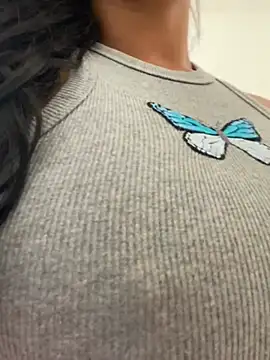 Snapshot of bea3liz chatting on 01/18/25, 06:10 bea3liz online show from 01/18/25, 06:10