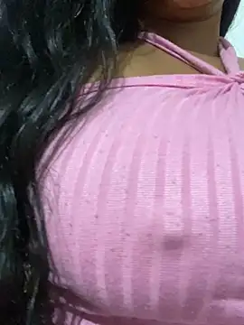 Snapshot of bea3liz chatting on 01/19/25, 07:47 bea3liz online show from 01/19/25, 07:47