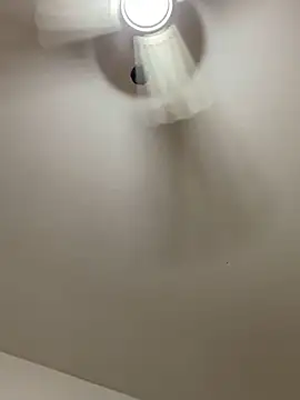 Snapshot of bea3liz chatting on 01/23/25, 02:02 bea3liz online show from 01/23/25, 02:02