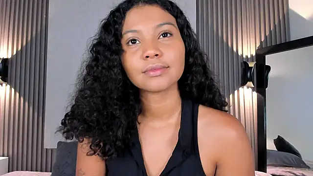 Zafiiraa online show from 04/30/26, 03:13