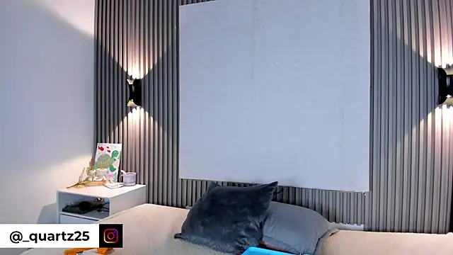 Zafiiraa online show from 04/16/26, 03:51