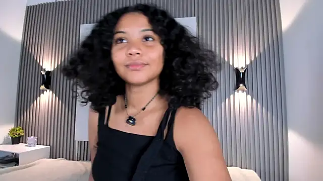 Zafiiraa online show from 02/04/26, 12:22