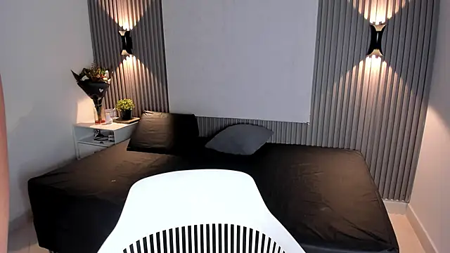 Snapshot of Zafiiraa chatting on 11/03/25, 02:09 Zafiiraa online show from 11/03/25, 02:09