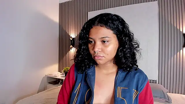 Zafiiraa online show from 01/07/26, 12:54