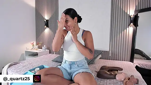 Zafiiraa online show from 03/19/26, 12:05