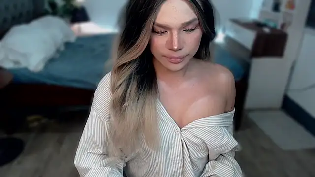 liaa lurrecams online show from 11/14/25, 03:26
