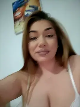 Snapshot of Ella_sweety chatting on 07/07/26, 08:12 Ella sweety online show from 07/07/26, 08:12