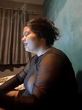 niCuNin online show from 10/12/25, 05:09