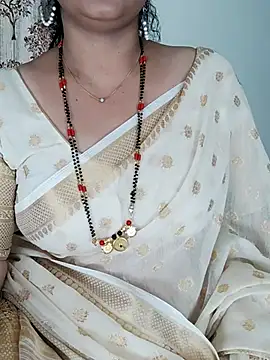 Snapshot of Indian_desi_wife chatting on 07/05/26, 04:30 Indian desi wife online show from 07/05/26, 04:30