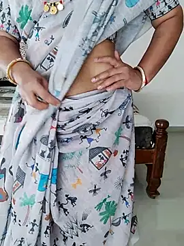 Snapshot of Indian_desi_wife chatting on 06/11/26, 02:22 Indian desi wife online show from 06/11/26, 02:22