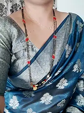 Snapshot of Indian_desi_wife chatting on 07/02/26, 04:13 Indian desi wife online show from 07/02/26, 04:13