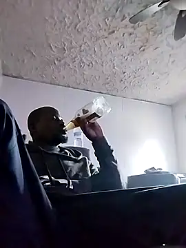 Snapshot of Daddy_hook chatting on 03/15/25, 12:25 Daddy hook online show from 03/15/25, 12:25