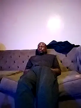 Snapshot of Daddy_hook chatting on 02/27/25, 04:13 Daddy hook online show from 02/27/25, 04:13