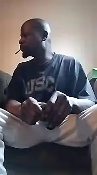 Snapshot of Daddy_hook chatting on 02/05/25, 04:03 Daddy hook online show from 02/05/25, 04:03