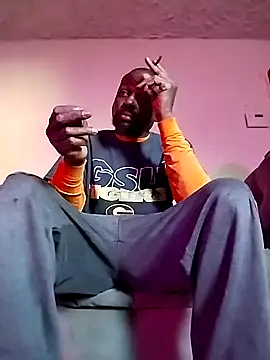 Snapshot of Daddy_hook chatting on 02/20/25, 01:03 Daddy hook online show from 02/20/25, 01:03