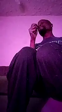 Snapshot of Daddy_hook chatting on 12/18/24, 12:54 Daddy hook online show from 12/18/24, 12:54