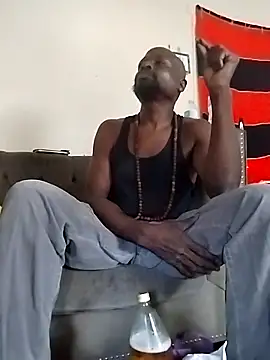 Snapshot of Daddy_hook chatting on 09/23/25, 10:28 Daddy hook online show from 09/23/25, 10:28