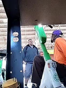 Snapshot of Daddy_hook chatting on 12/18/24, 09:29 Daddy hook online show from 12/18/24, 09:29