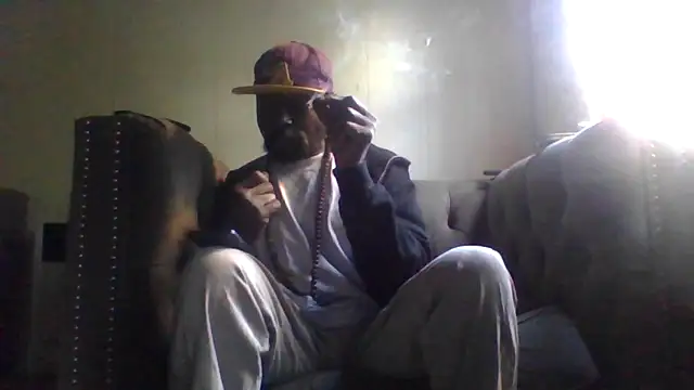 Daddy hook online show from 12/18/25, 11:41