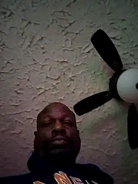 Snapshot of Daddy_hook chatting on 03/01/25, 02:13 Daddy hook online show from 03/01/25, 02:13