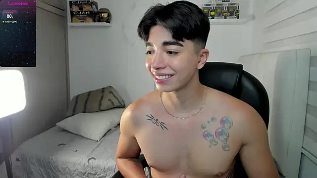 santy7v7 online show from 11/13/25, 03:05