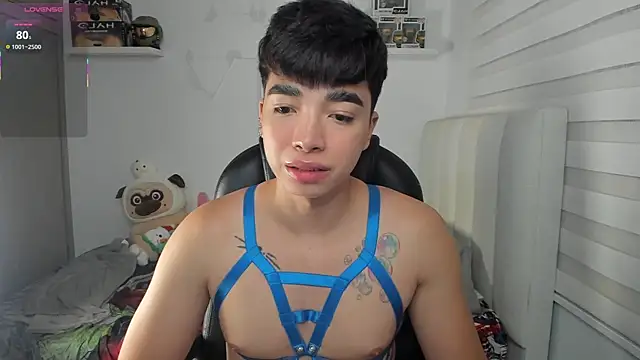 santy7v7 online show from 04/18/26, 01:46