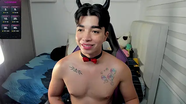 santy7v7 online show from 10/29/25, 01:10