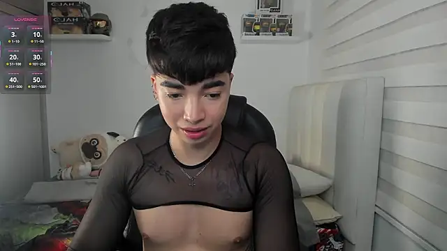 santy7v7 online show from 03/22/26, 01:34