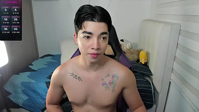 santy7v7 online show from 10/10/25, 01:12