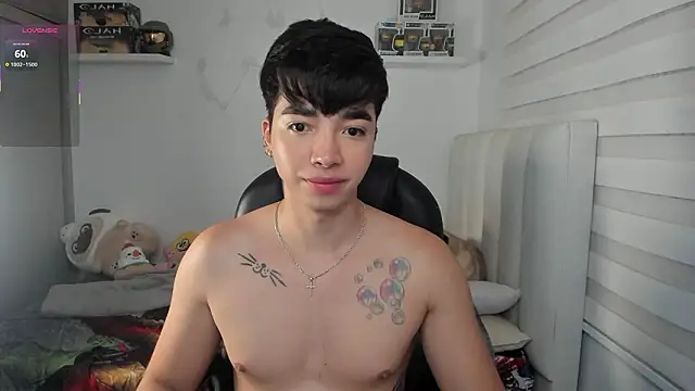 santy7v7 online show from 03/21/26, 01:26