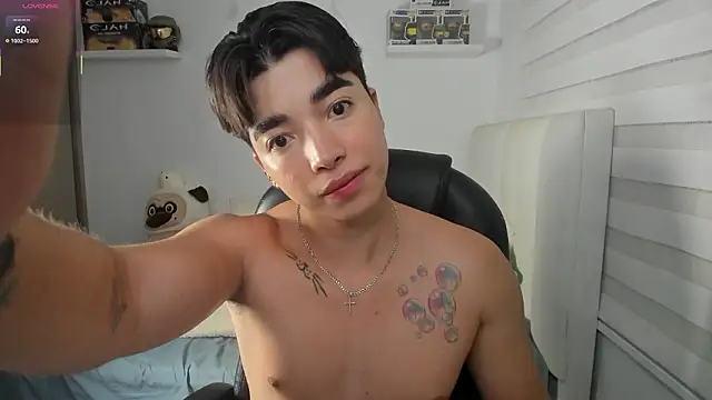 Snapshot of santy7v7 chatting on 02/07/26, 01:41 santy7v7 online show from 02/07/26, 01:41