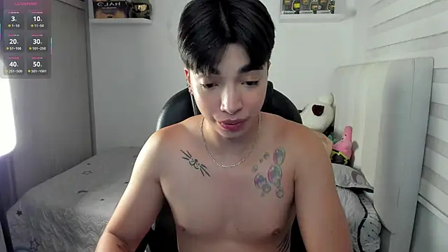 santy7v7 online show from 12/17/25, 01:27