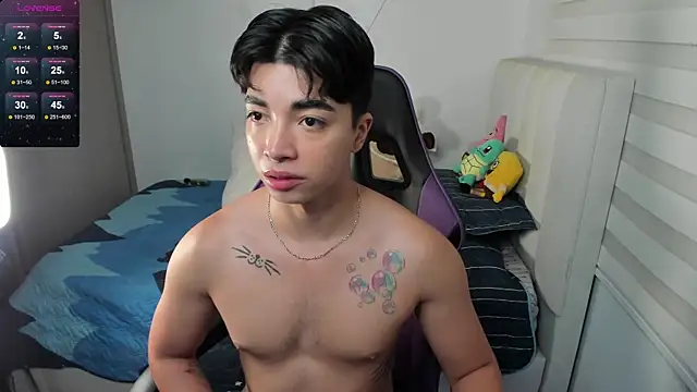 santy7v7 online show from 10/12/25, 01:23