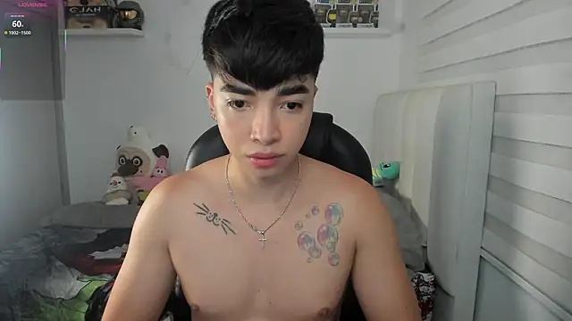 Snapshot of santy7v7 chatting on 02/26/26, 01:33 santy7v7 online show from 02/26/26, 01:33