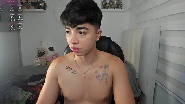 Snapshot of santy7v7 chatting on 02/28/26, 01:55 santy7v7 online show from 02/28/26, 01:55