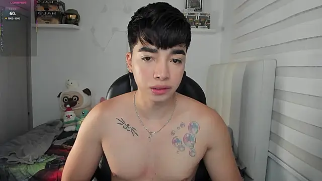 santy7v7 online show from 03/29/26, 01:35