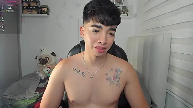 santy7v7 online show from 04/10/26, 01:29