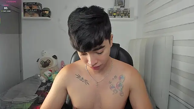 santy7v7 online show from 04/08/26, 01:34