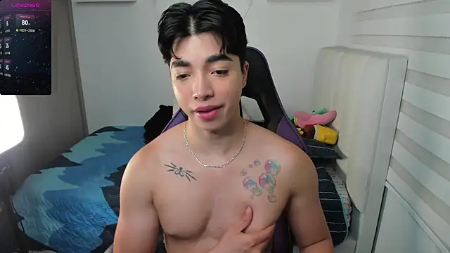 santy7v7 online show from 10/19/25, 01:25