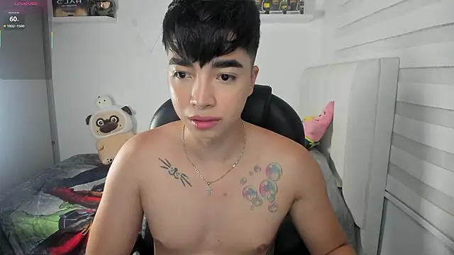 Snapshot of santy7v7 chatting on 02/12/26, 01:33 santy7v7 online show from 02/12/26, 01:33