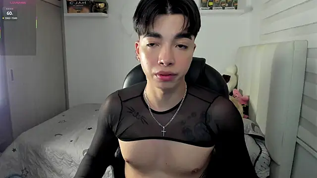 Snapshot of santy7v7 chatting on 12/21/25, 01:35 santy7v7 online show from 12/21/25, 01:35