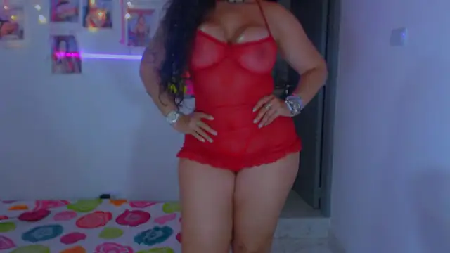 Snapshot of sweet_vanessa_22 chatting on 01/23/25, 04:30 sweet vanessa 22 online show from 01/23/25, 04:30