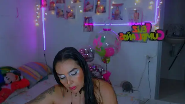 Snapshot of sweet_vanessa_22 chatting on 12/07/24, 03:53 sweet vanessa 22 online show from 12/07/24, 03:53