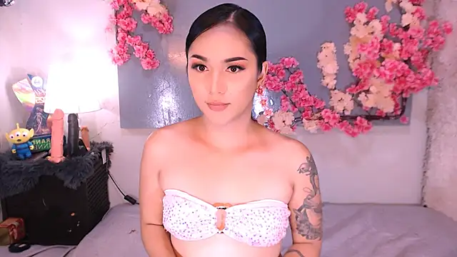 Oriental Tiara online show from 10/06/25, 06:14