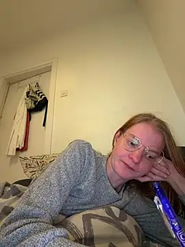 Snapshot of jannis1992 chatting on 06/30/26, 07:58 jannis1992 online show from 06/30/26, 07:58
