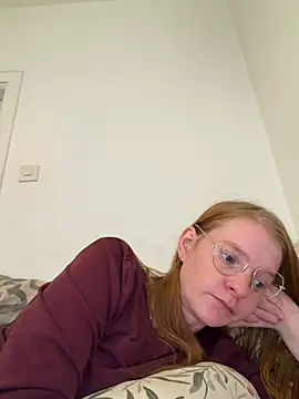 Snapshot of jannis1992 chatting on 06/25/26, 04:21 jannis1992 online show from 06/25/26, 04:21
